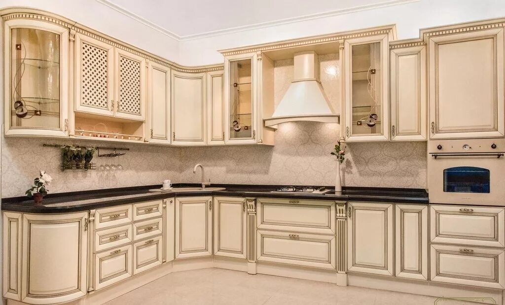 Кухонный гарнитур классика фото Кухня Патина 22 заказать недорого в Москве - 1Кухонный