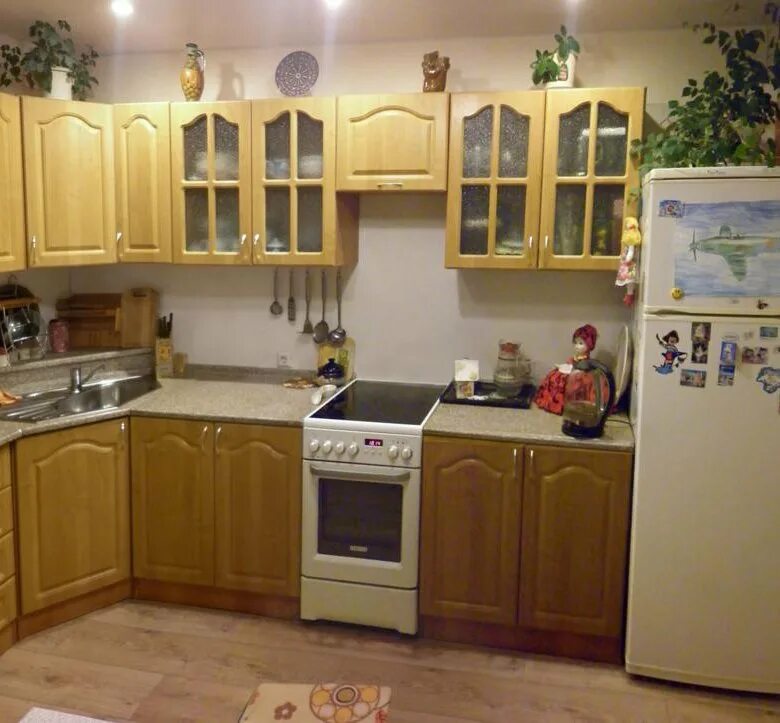 Кухонный гарнитур кухонный гарнитур бу фото Кухонный гарнитур б/у - купить в Тюмени, цена 20 000 руб., продано 3 января 2018
