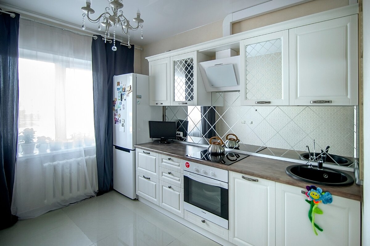 Кухонный гарнитур курск фото Белая кухня на заказ. Архангельск Академия Мебели Дзен