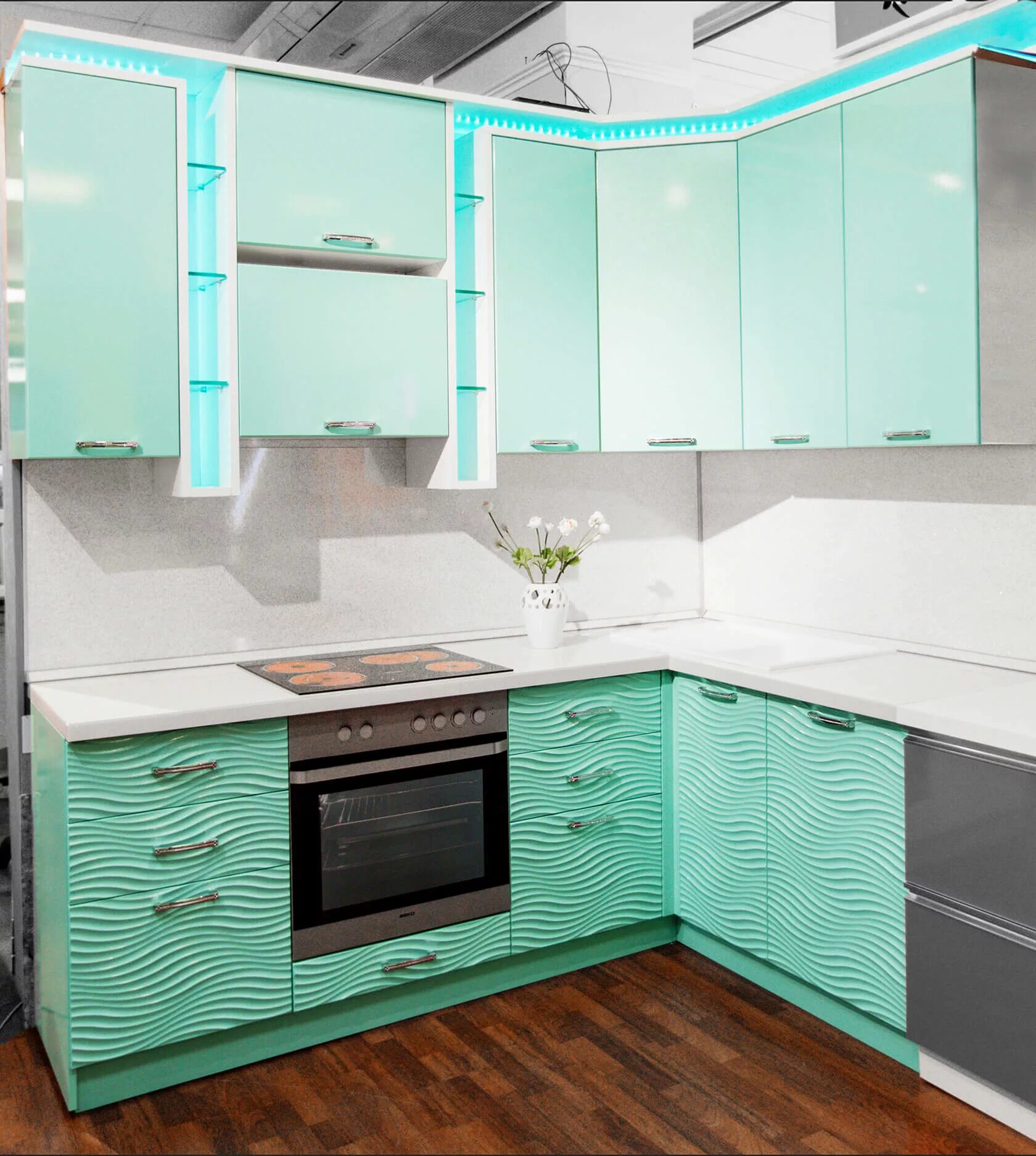 Кухонный гарнитур мятного цвета фото Циан мебель: найдено 87 картинок