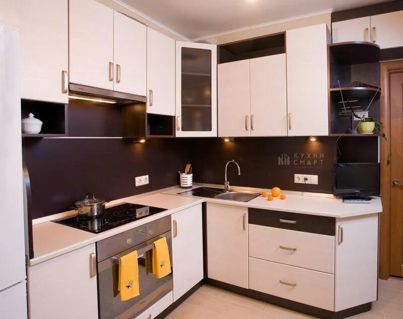 Кухонный гарнитур на 8 кв м фото Кухня Дорис белая - заказать недорого в Москве у производителя Кухни-Смарт