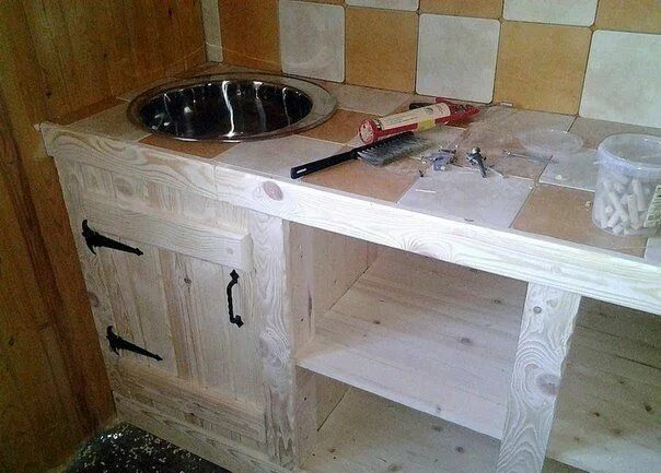 Кухонный гарнитур на дачу своими руками Деревянная кухня своими руками ВСЁ СВОЁ! Деревянная кухня, Деревянные кухонные ш