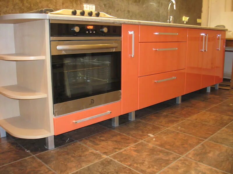 Кухонный гарнитур на ножках фото Купить кухню на заказ в Санкт-Петербурге от производителя, цены