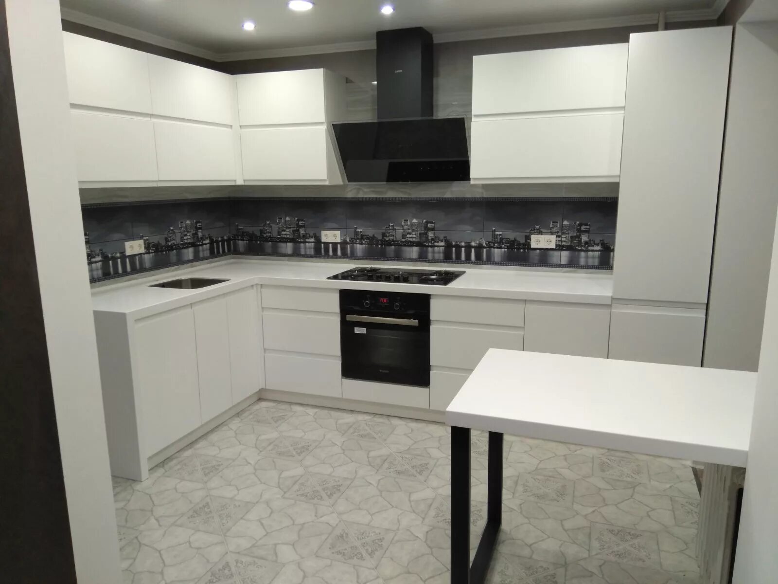 Кухонный гарнитур п образный фото Современные г образные кухни - найдено 82 фото