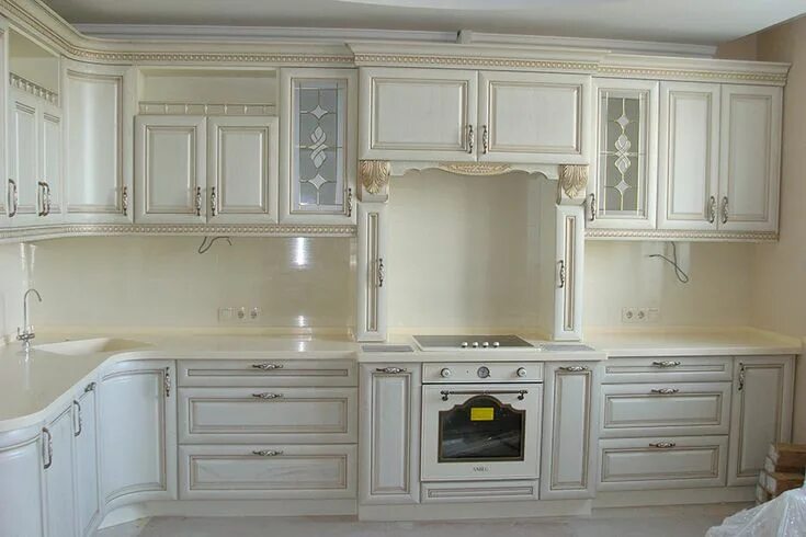 Кухонный гарнитур патина фото Кухня "Ясень эксклюзив" (8.2 м.п) - это мегаэксклюзивный кухонный гарнитур. Белы