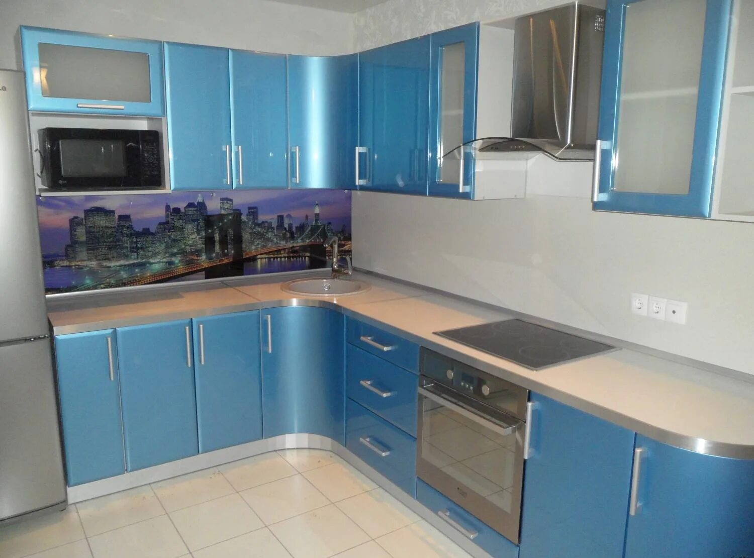 Кухонный гарнитур пластик фото Кухня Система Голубой