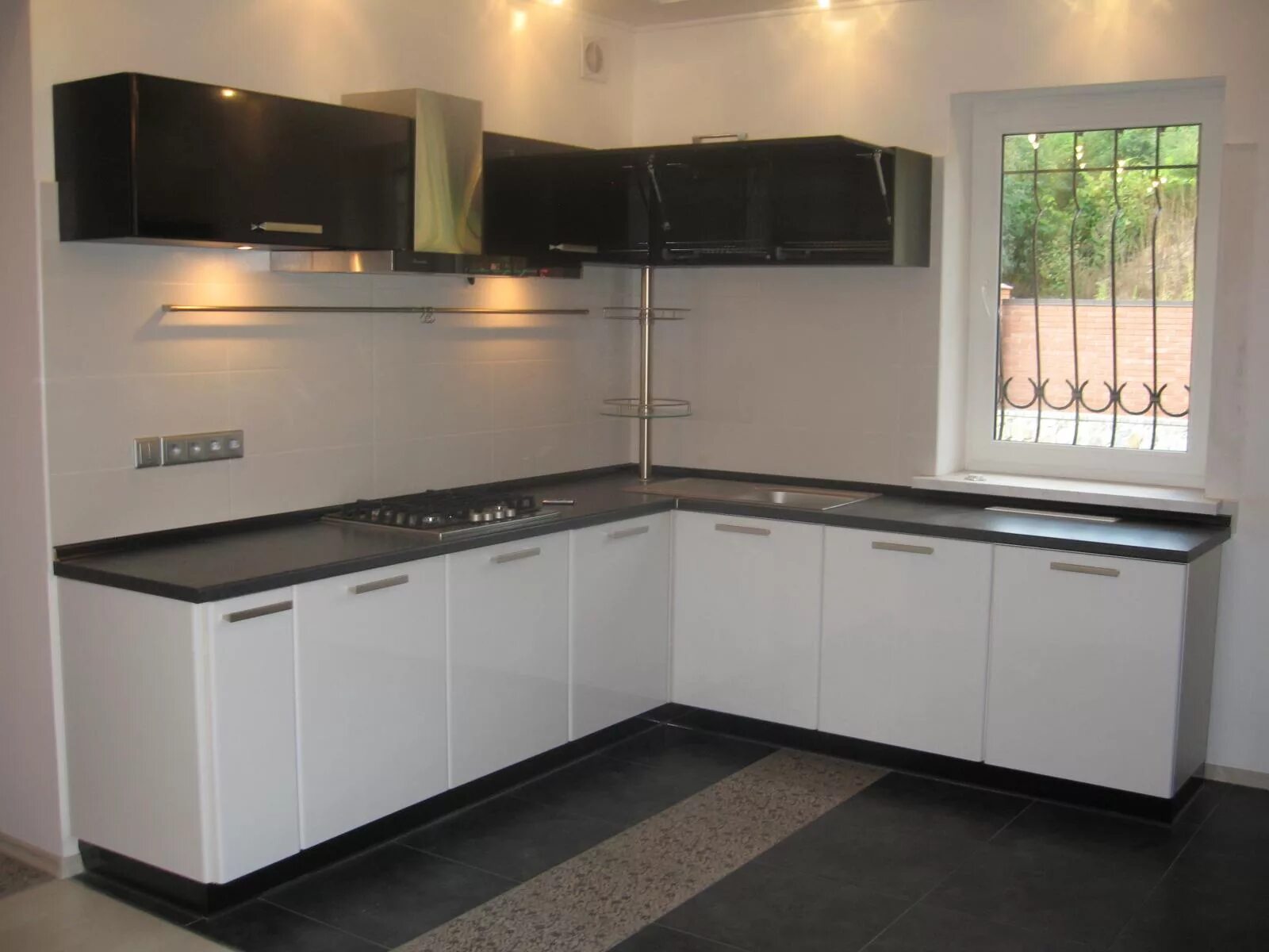 Кухонный гарнитур пластик фото Купить кухни из пластика недорого в Москве