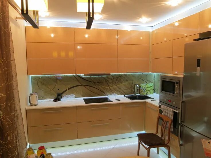 Кухонный гарнитур под потолок фото Épinglé par Зарема Лукманова sur Интерьер кухни