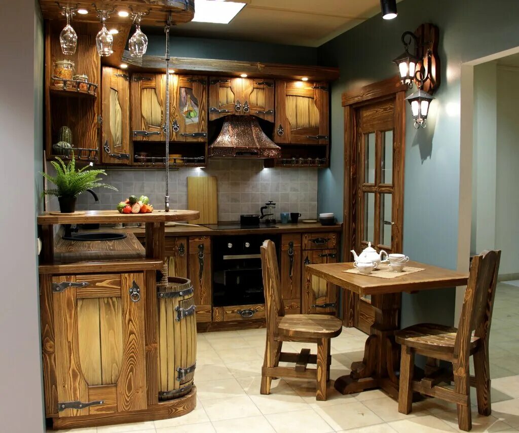 Кухонный гарнитур под старину фото Кухни под старину: дизайн и материалы