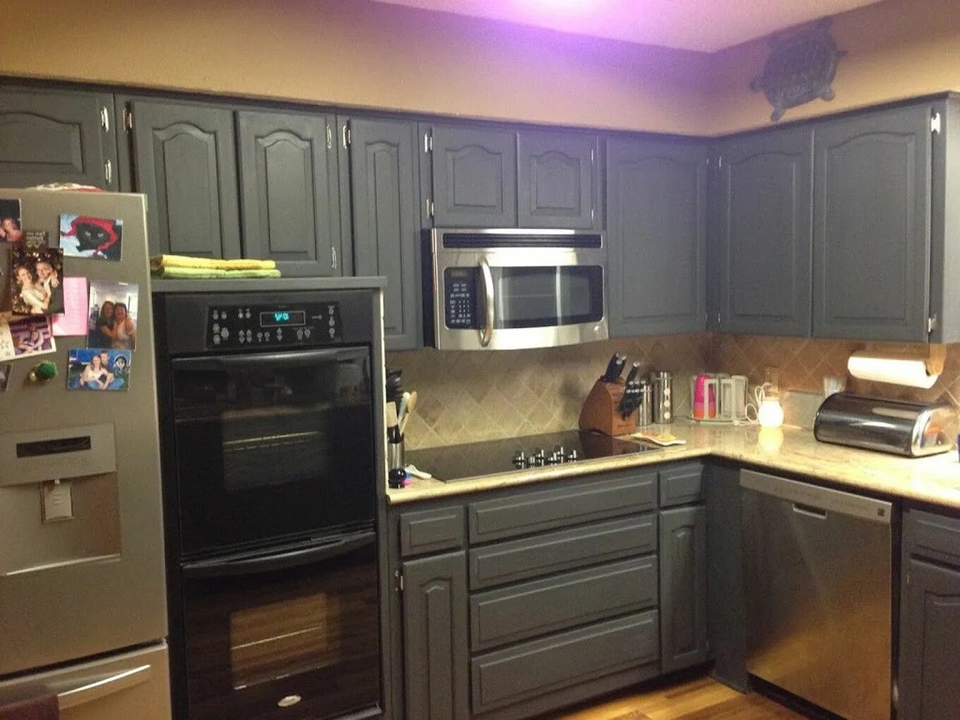 Кухонный гарнитур после покраски фото Gray Kitchen Cabinets with Stainless Steel Appliances