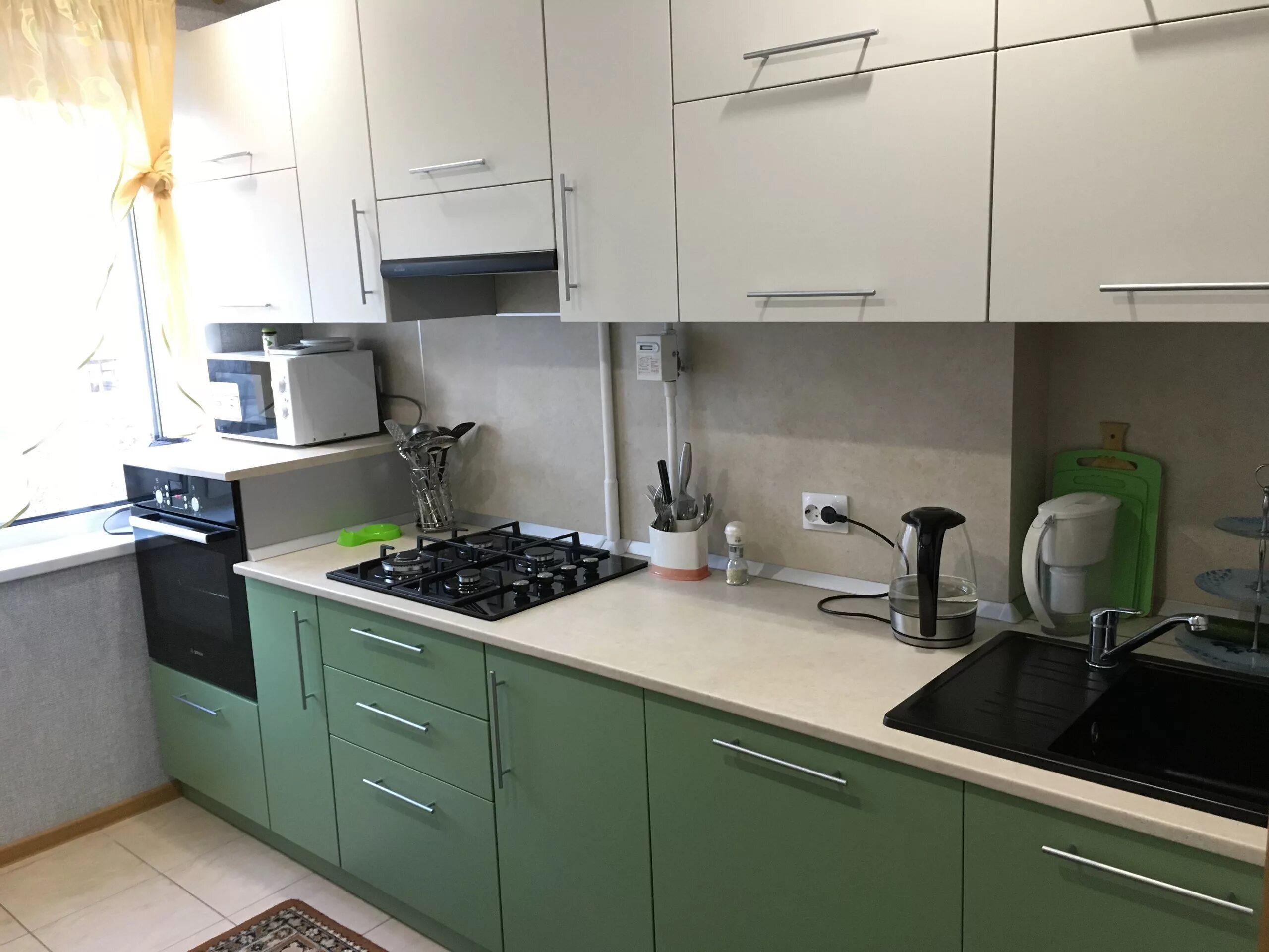 Кухонный гарнитур реальные фото в квартире Миллиметр Омск - телефон, адрес, контакты. Отзывы о Миллиметр (Омск), вакансии