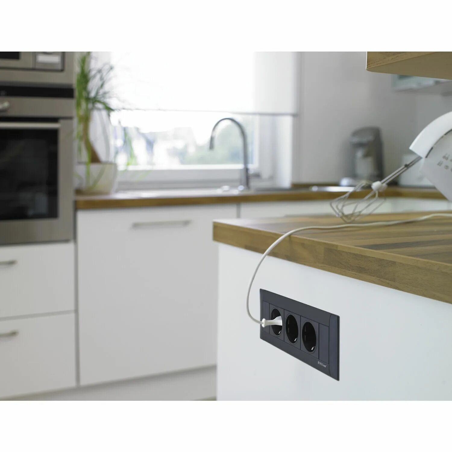 Кухонный гарнитур розетки фото Стильные розетки для кухни (много фото) - dizainmix.ru