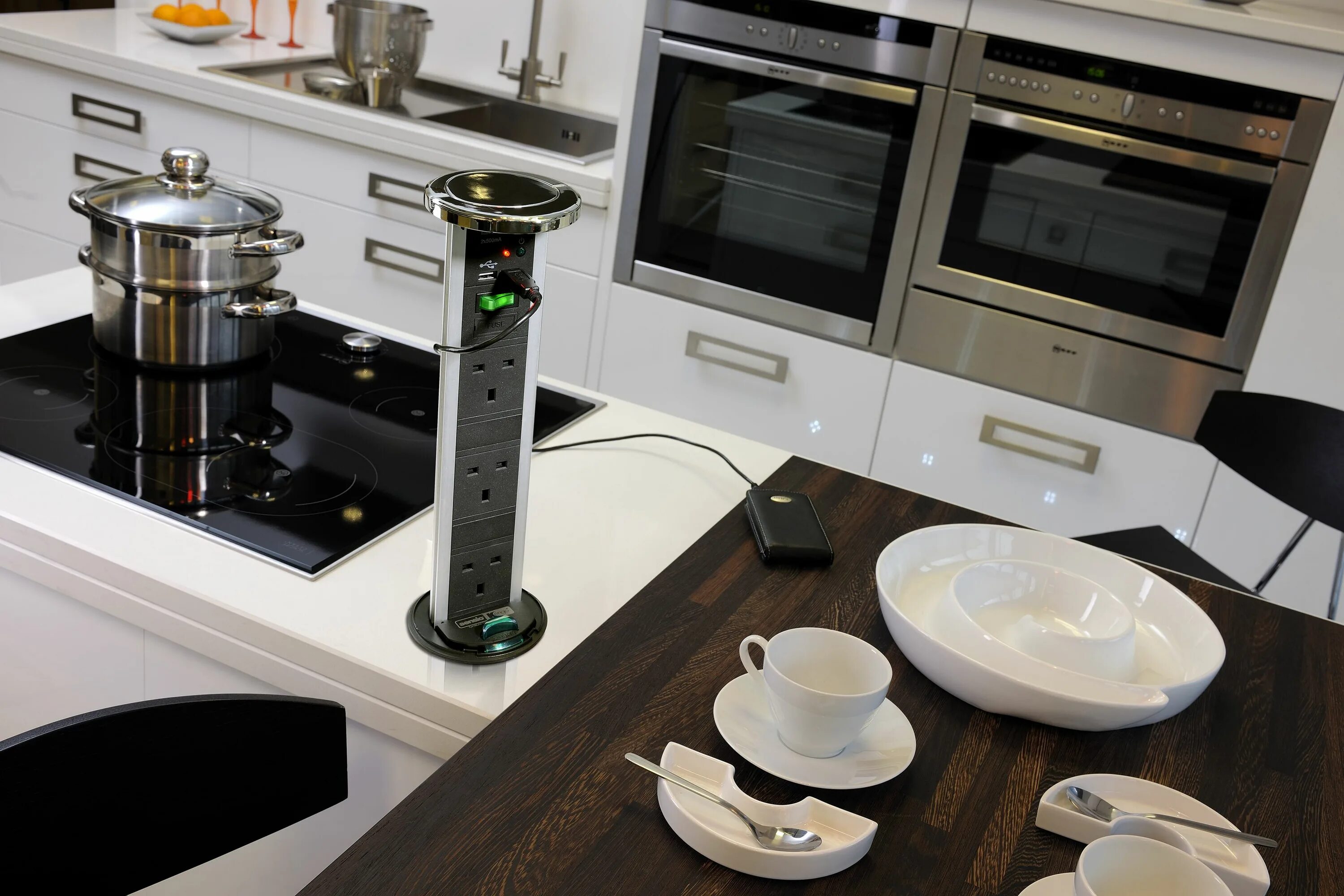 Кухонный гарнитур розетки фото The future of power solutions for the kitchen. Decoración de unas, Decoración de