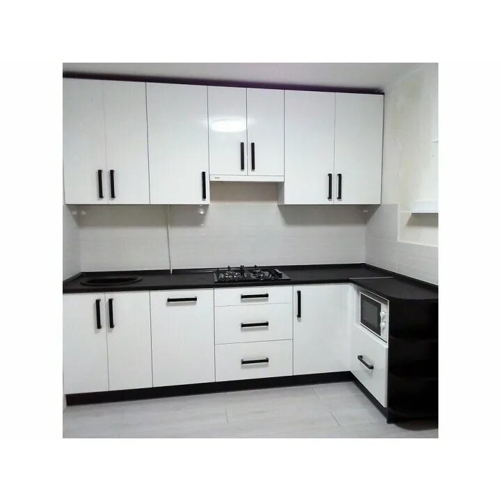 Кухонный гарнитур с черными ручками фото КУХНЯ Р-039 купить в Svp-mebel.ru Цена 140000 рублей Доставка по Москве и област