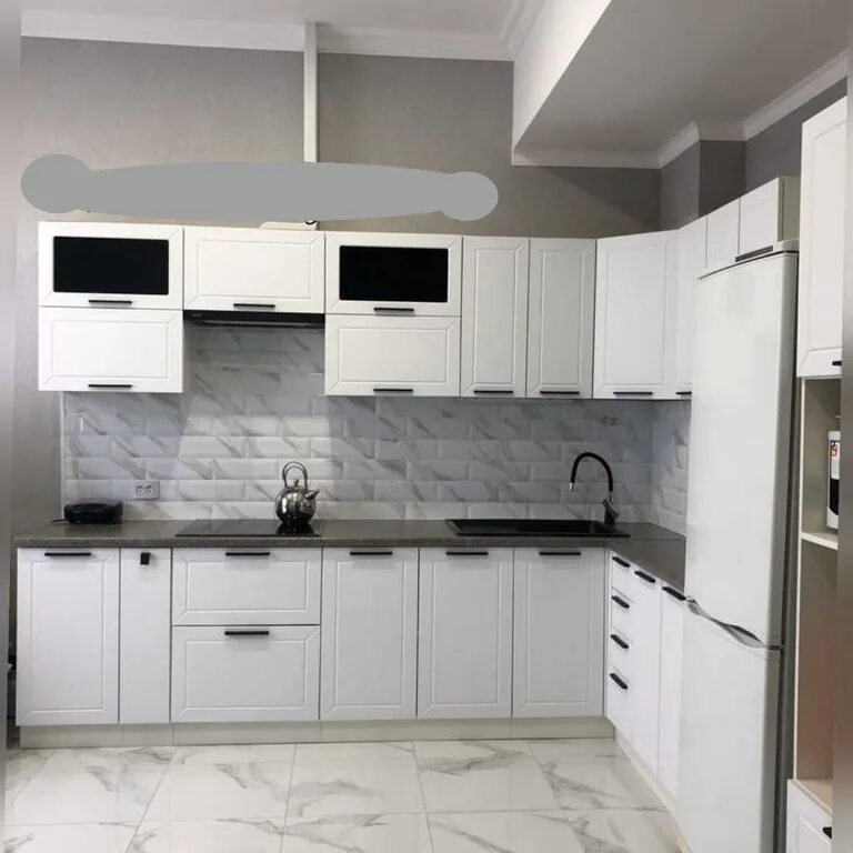 Кухонный гарнитур с черными ручками фото 404 - Нет в наличии