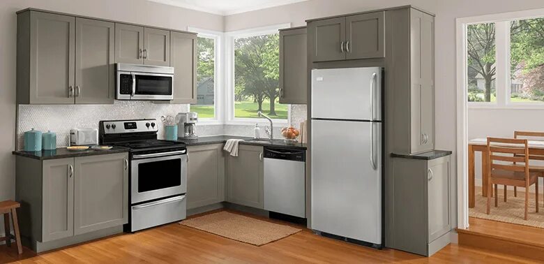 Кухонный гарнитур с холодильником фото gray cabinets - love! Home in 2019 Grey kitchen cabinets, Grey kitchen floor, Wh
