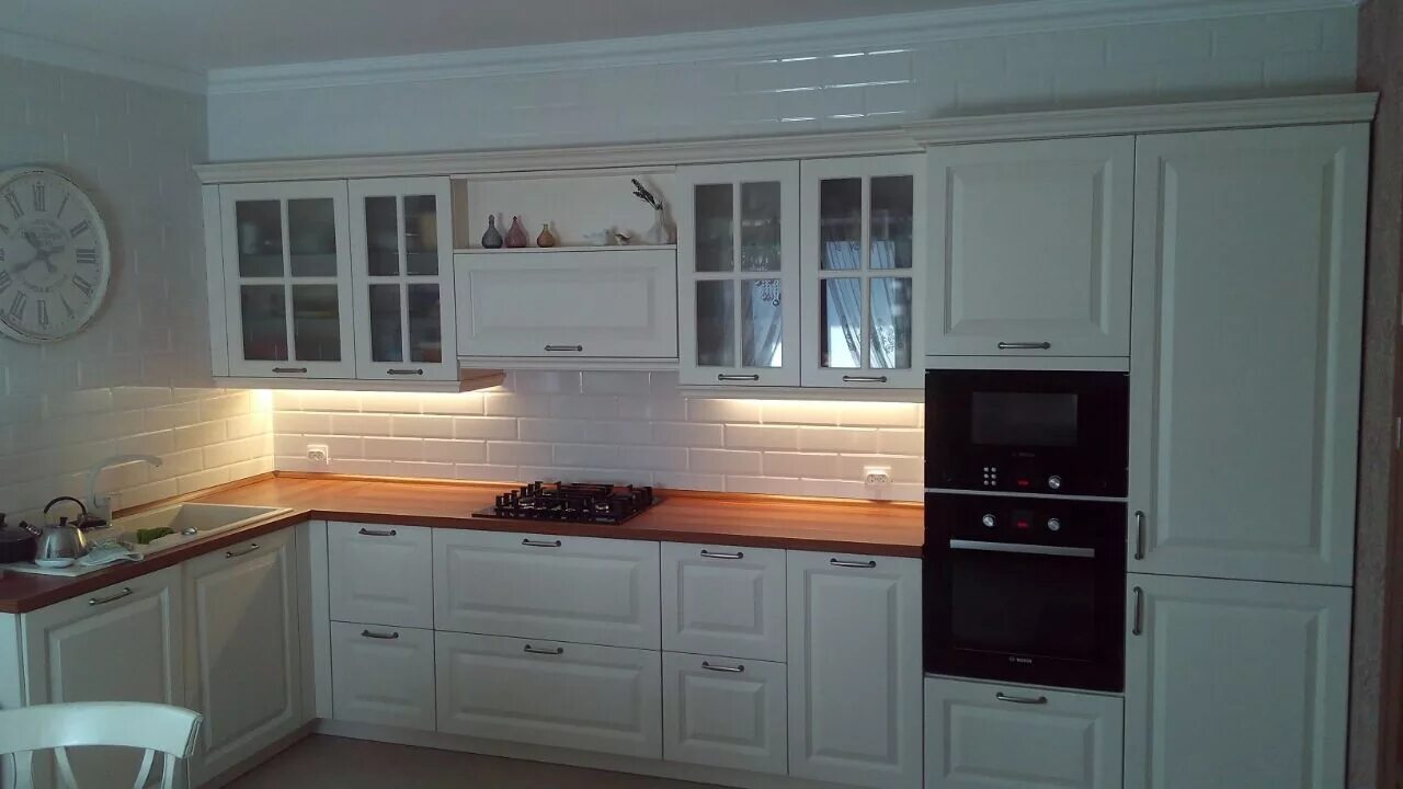 Кухонный гарнитур с карнизом фото Кухня Ballerina Sanilux