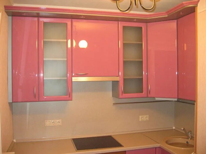 Кухонный гарнитур с карнизом фото Кухонный гарнитур Милена Россо Фото работ - страница 4