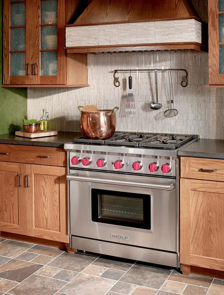 Кухонный гарнитур с плитой фото 36" Gas Range - 6 Burners (GR366) Wolf Rangetop Wolf kitchen appliances, Kitchen
