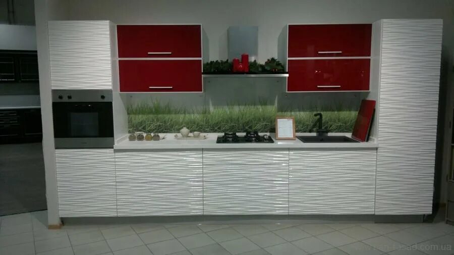 Кухонный гарнитур с рифлеными фасадами фото Кухни пленка ПВХ - фасад Вейф