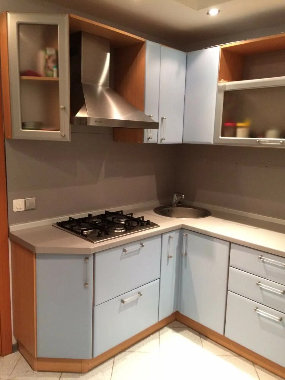 Кухонный гарнитур с угловой мойкой фото продам кухонный гарнитур-бу : Мебель - частные объявления