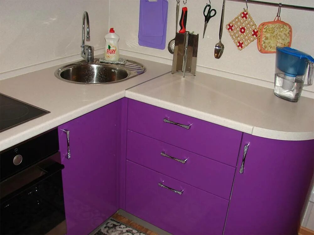 Кухонный гарнитур с угловой мойкой фото Кухни для маленькой угловые с мойкой - CormanStroy.ru