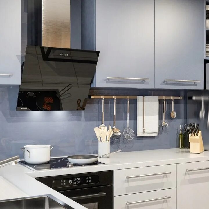 Кухонный гарнитур с вытяжкой фото Кухня со встроенной вытяжкой над газовой плитой - фото