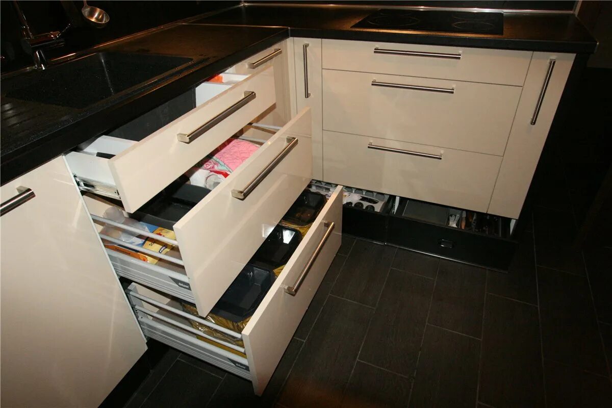 Кухонный гарнитур с ящиками фото Лотки для столовых приборов икеа в ящик кухни - 95 фото