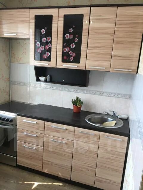 Кухонный гарнитур сакура фото Кухонный гарнитур, б/у, в наличии. Цена: 22 000 ₽ в Большом Камне