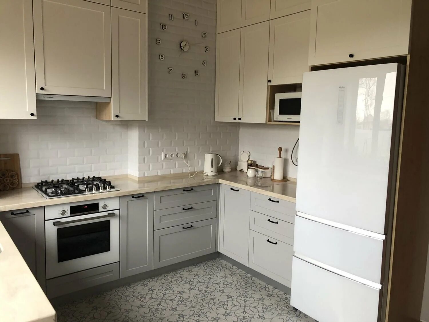 Кухонный гарнитур серо бежевый фото Кухня неоклассика JLS907 - Кухни Джулисон