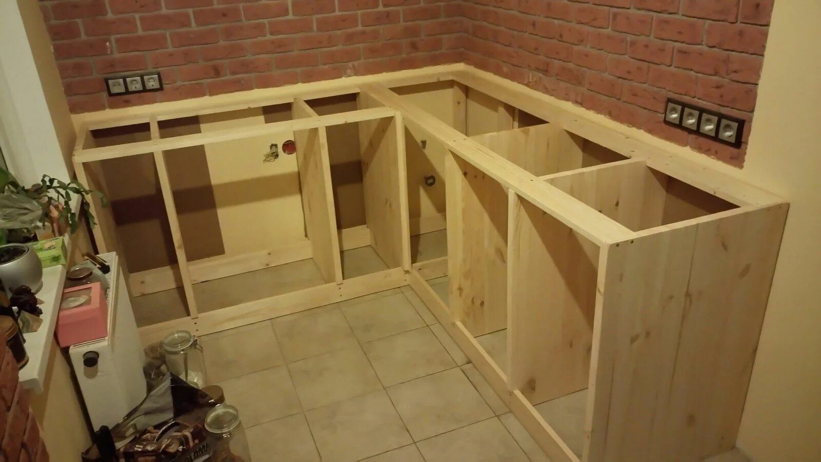 Кухонный гарнитур своими руками фото для дома Пин на доске Kitchen Дизайн интерьера кухни, Дизайн кладовой, Деревянная кухня