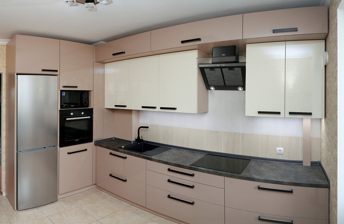 Кухонный гарнитур цвет капучино фото Кухня в Калининграде на ул. Балашовская "Хоум Мебель"