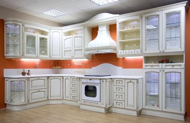 Кухонный гарнитур угловой с витриной фото Кухонные гарнитуры - Большая Медведица