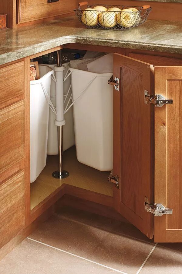 Кухонный гарнитур угловых шкафов фото Diamond at Lowes - Cabinet Interiors - Recycling Trash Base Kitchen corner, Smal