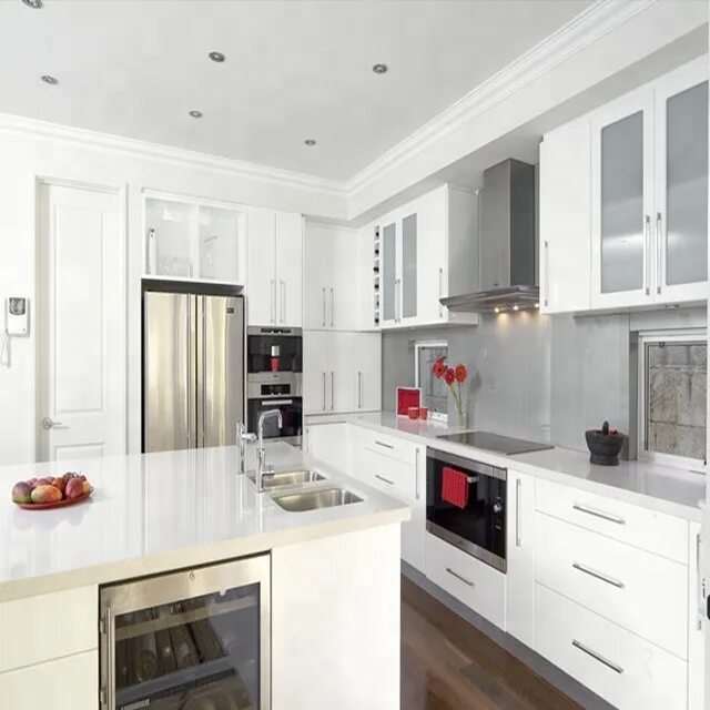 Кухонный гарнитур в белом стиле фото Vegas Cucine Modern Style Pvc Lacquer Kitchen Cabinet - Buy Lacquer Kitchen Cabi