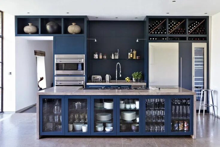 Кухонный гарнитур в интерьере Custom Blue Colour Scheme Stylish kitchen, Dark blue kitchens, New kitchen cabin