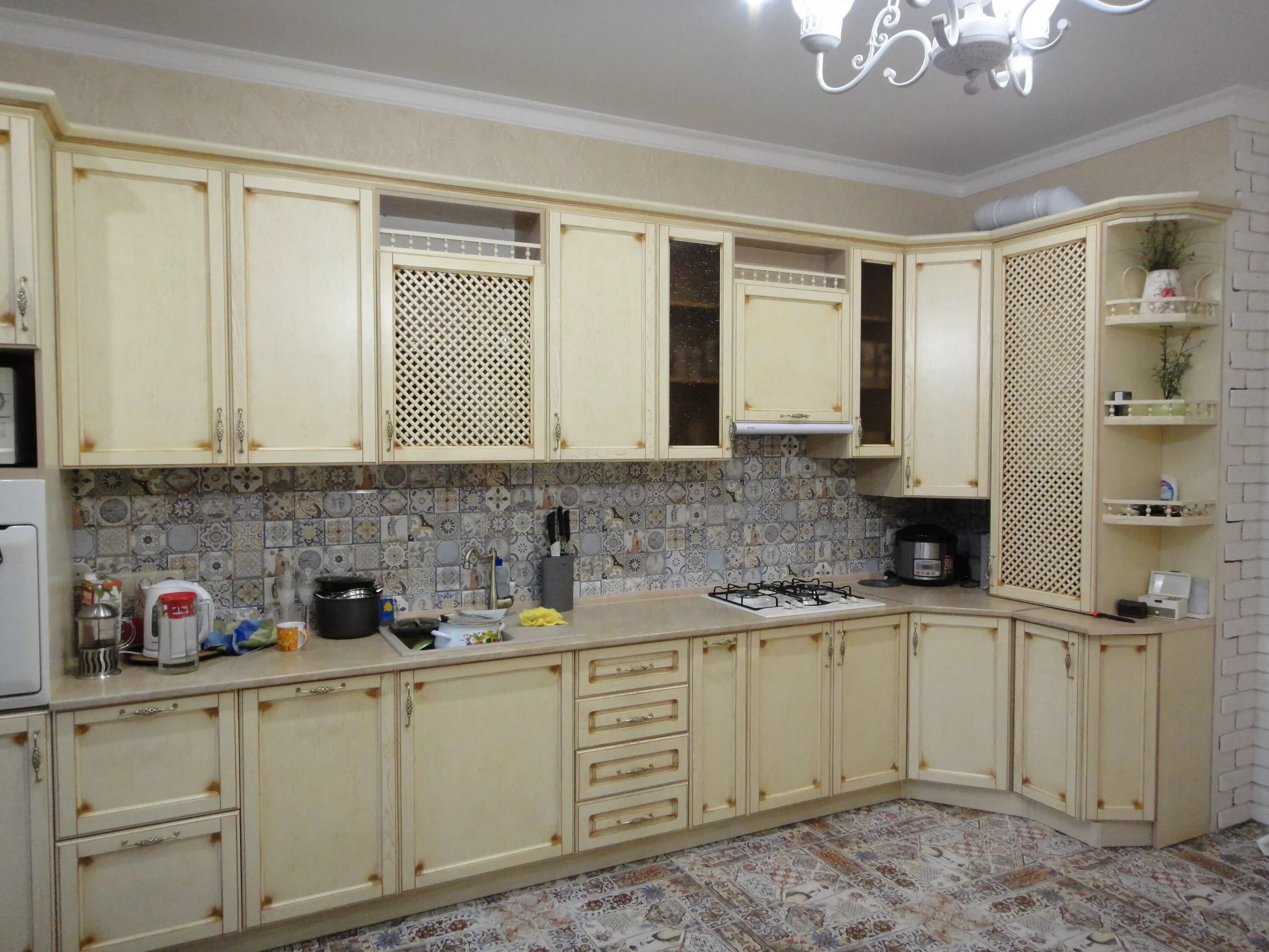 Кухонный гарнитур в ростове фото Кухни на заказ с фасадом Массив рамка в Ростове-на-Дону