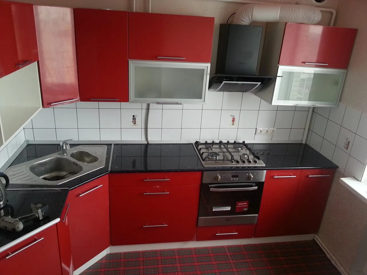 Кухонный гарнитур в ростове фото Углерод мебель в Гуково (фото) - rempics.ru