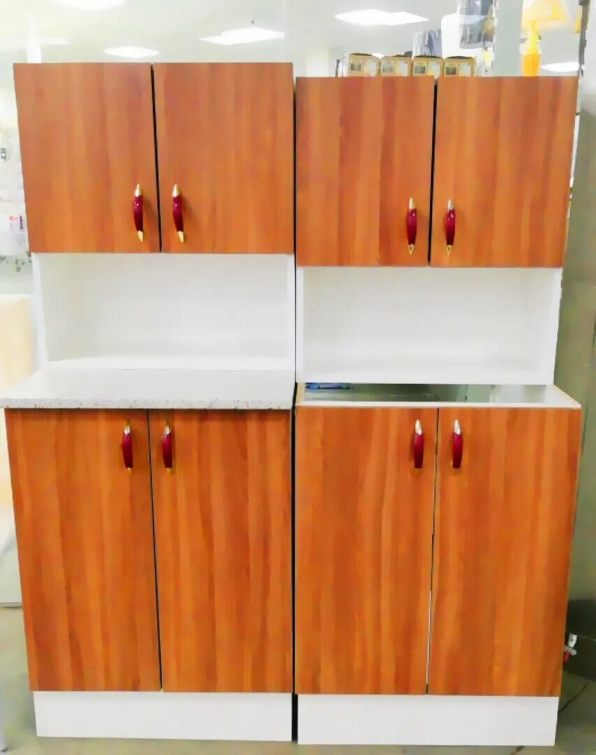 Кухонный гарнитур в светофоре фото В "Светофоре" продаются кухонные гарнитуры за 4570 ₽, стиральные машины за 2744 