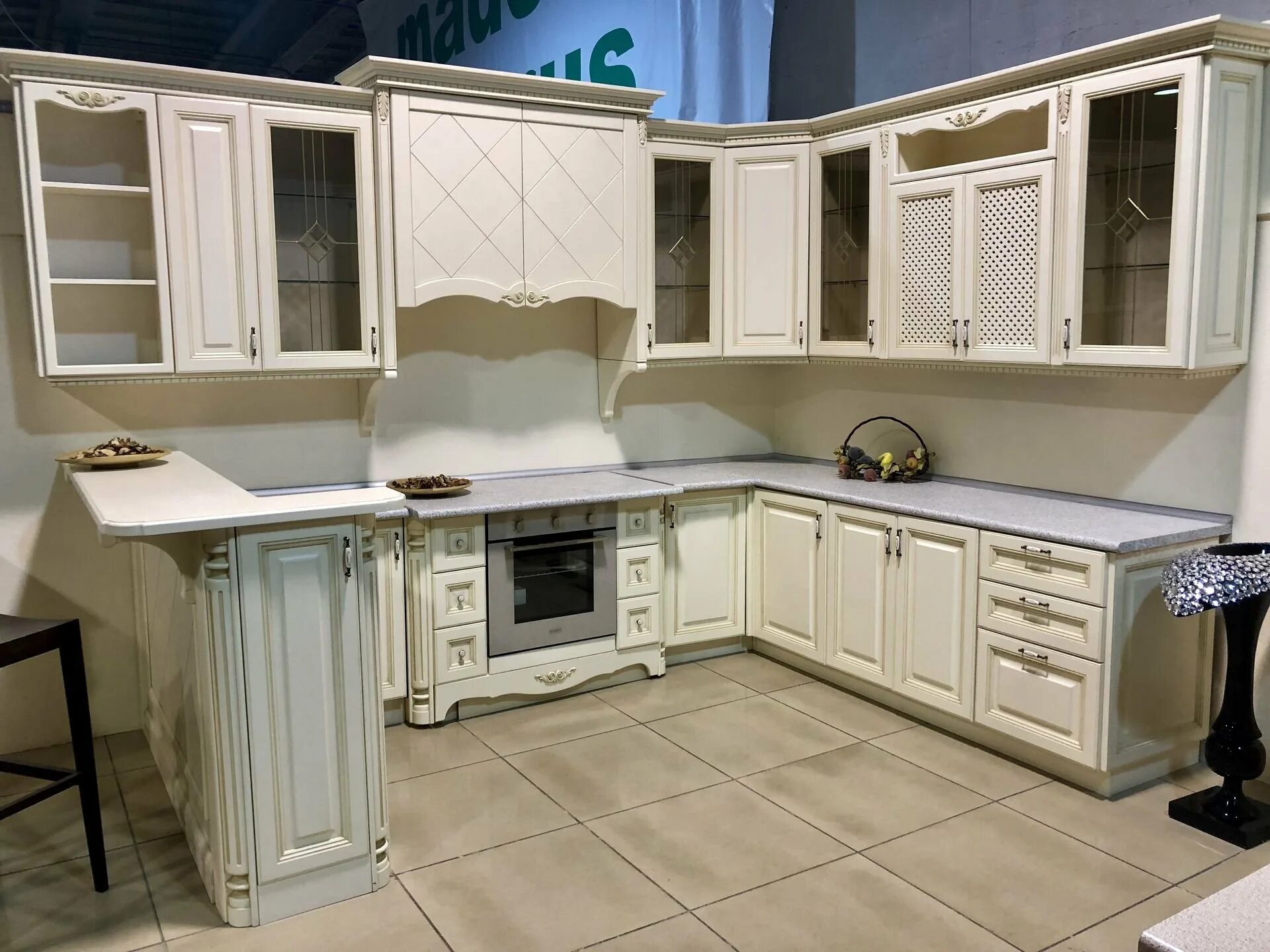 Кухонный гарнитур венеция угловой фото цена Кухня венеция угловая - 64 фото