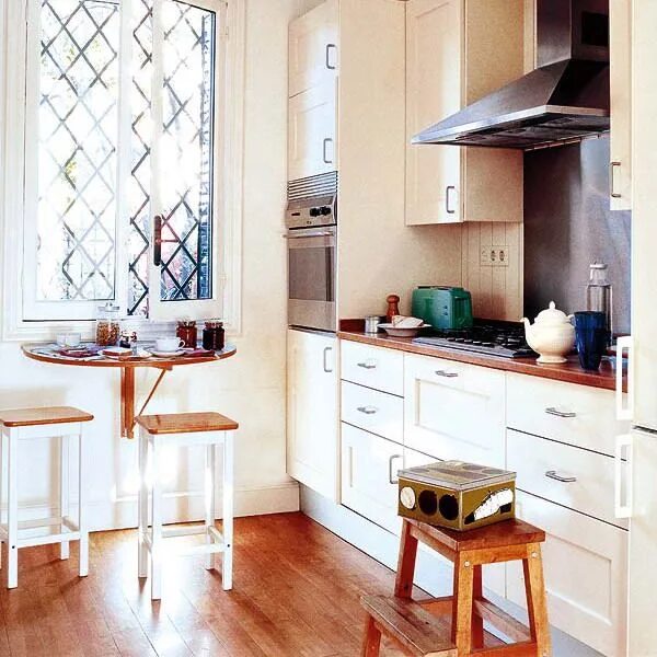 Кухонный интерьер для маленькой кухни Много идей для маленькой кухни! - интерьер плюс дизайн Decoración de cocina mode