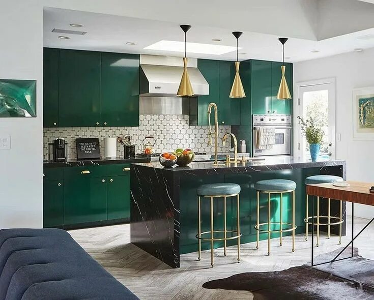 Кухонный интерьер в зеленом цвете Зеленые цвета и тона в кухне: 73 идеи дизайна интерьера от IVD.ru Diseño de inte