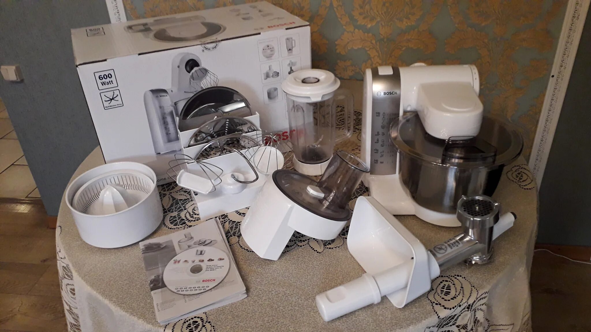 Кухонный комбайн bosch фото Обзор от покупателя на Кухонный комбайн Bosch MUM 4880 - интернет-магазин ОНЛАЙН