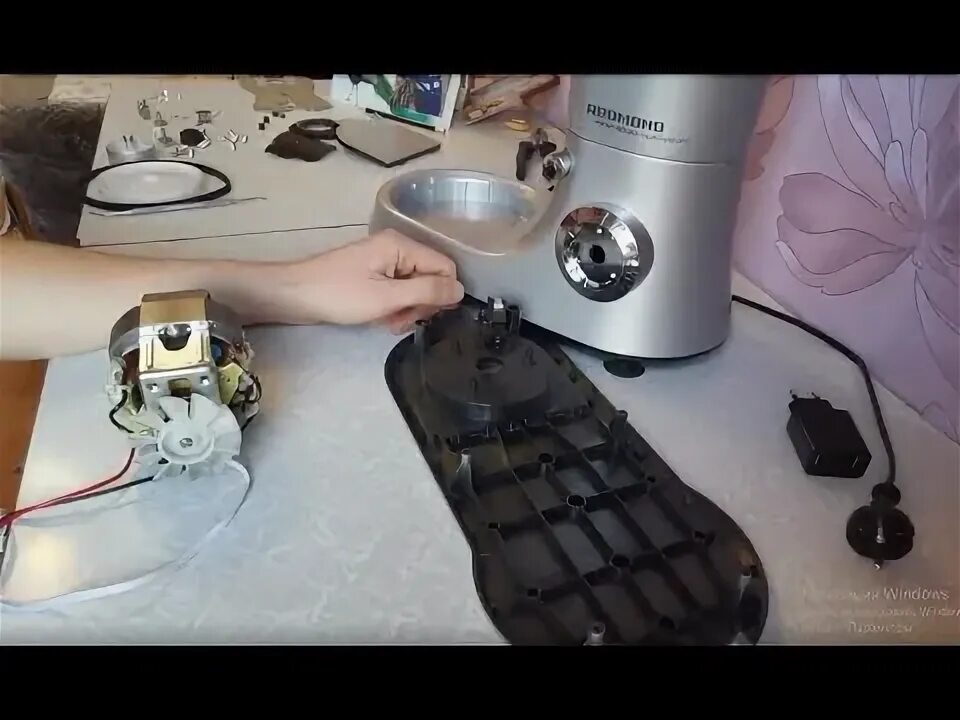 Кухонный комбайн ремонт своими руками Ремонт кухонного комбайна Redmond RKM-4030 Часть 1 - YouTube