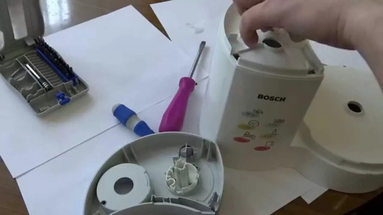 Кухонный комбайн ремонт своими руками Ремонт переключателя и замена ремня комбайна Bosch MCM2200 - YouTube