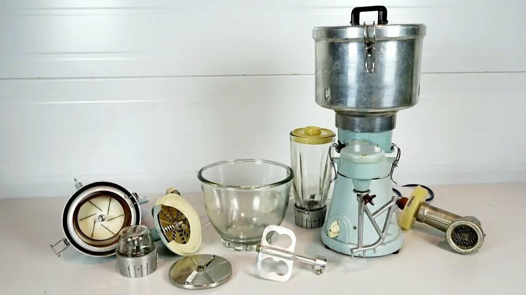 Кухонный комбайн ссср фото Что можно было найти на советской кухне: обзор техники Tostr Дзен