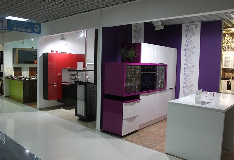 Кухонный салон фото Где купить качественные кухни на северо-западе Москвы? МЕГАмаркет "КухниПарк"