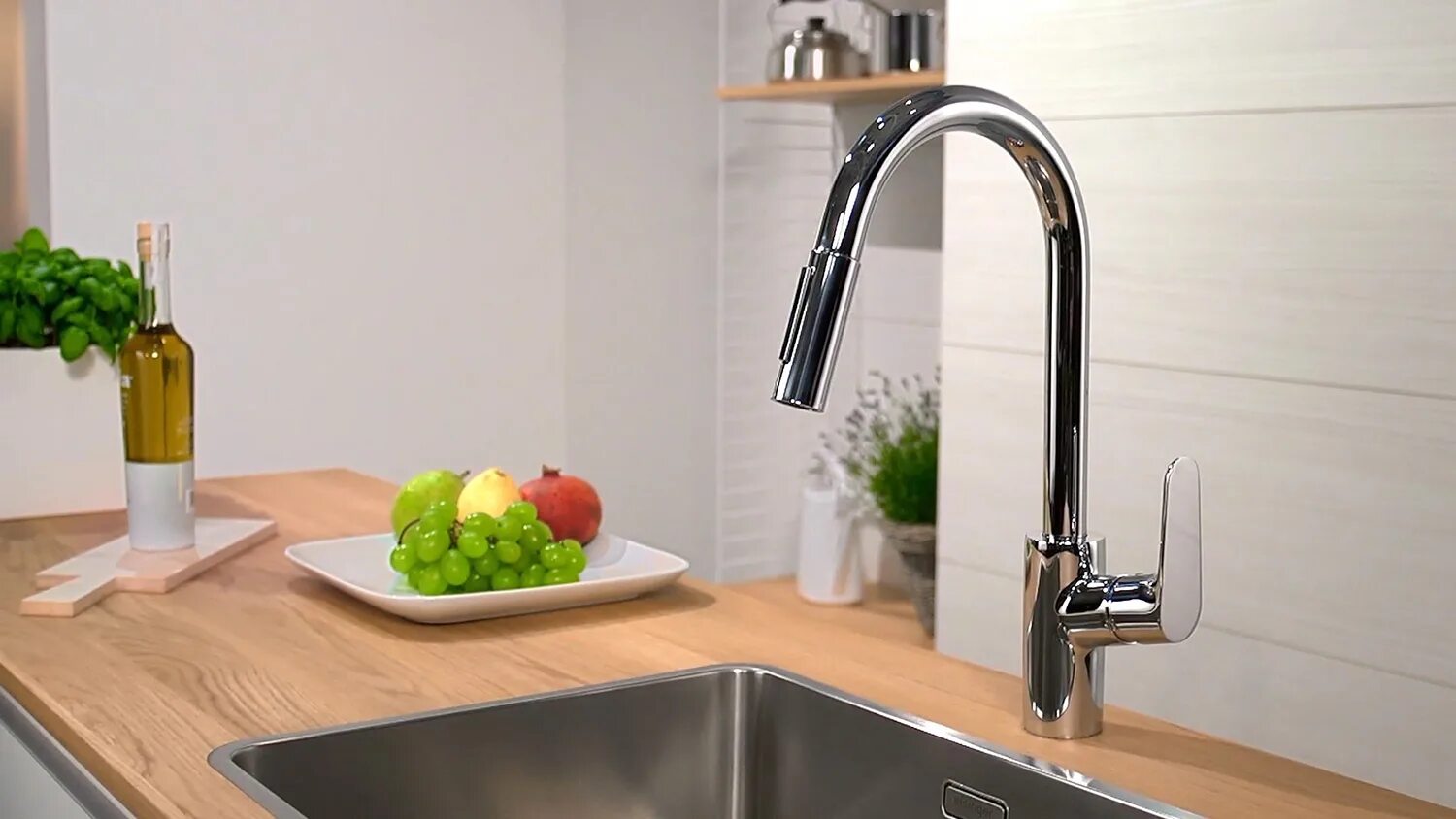 Кухонный смеситель фото цена Смеситель для кухни Hansgrohe Focus M41 73880000 хром купить в Москве по цене 63