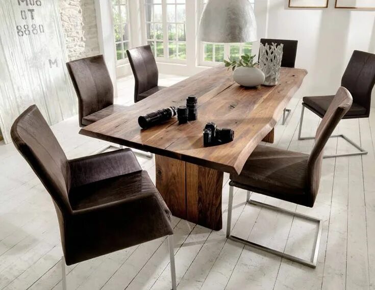 Кухонный стол темное дерево в интерьере Стол с неровной столешницей массив, дерево, дерево в интерьере, массив, изделия 