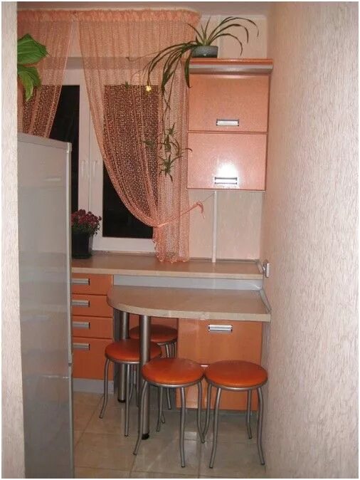 Кухонный стол в хрущевке фото Идеи дизайна кухни в хрущевке (44 фото). Дизайн кухни, интерьер, ремонт, фото. И